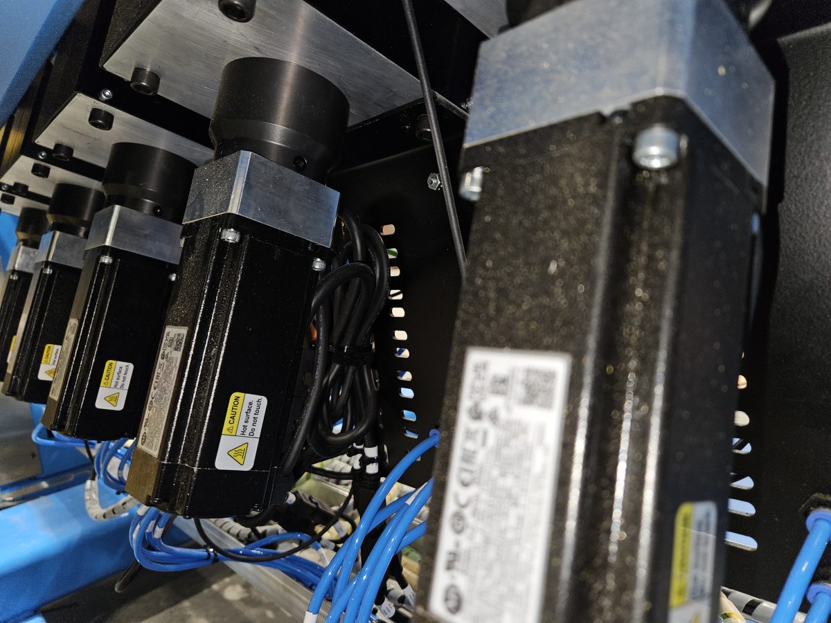 Servo Moteur